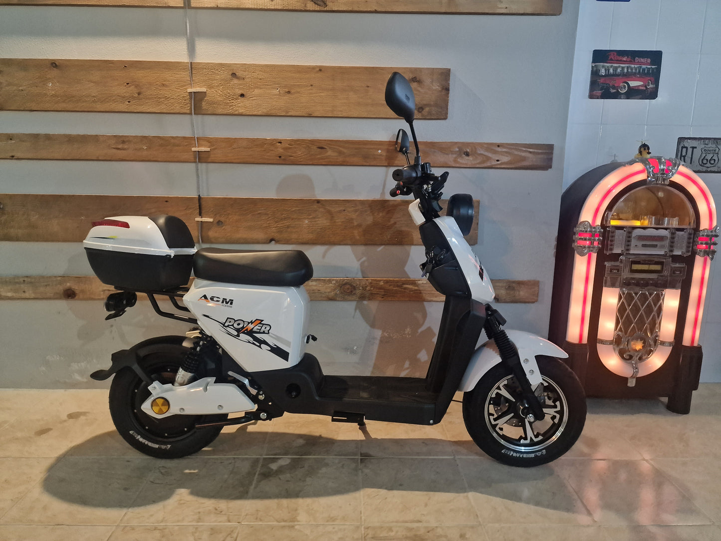 ACM Power ES056 Lítio 24,5 ah White Scooter Elétrica