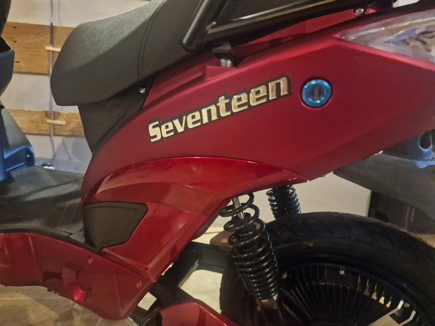 Scooter Elétrica Seventeen Red