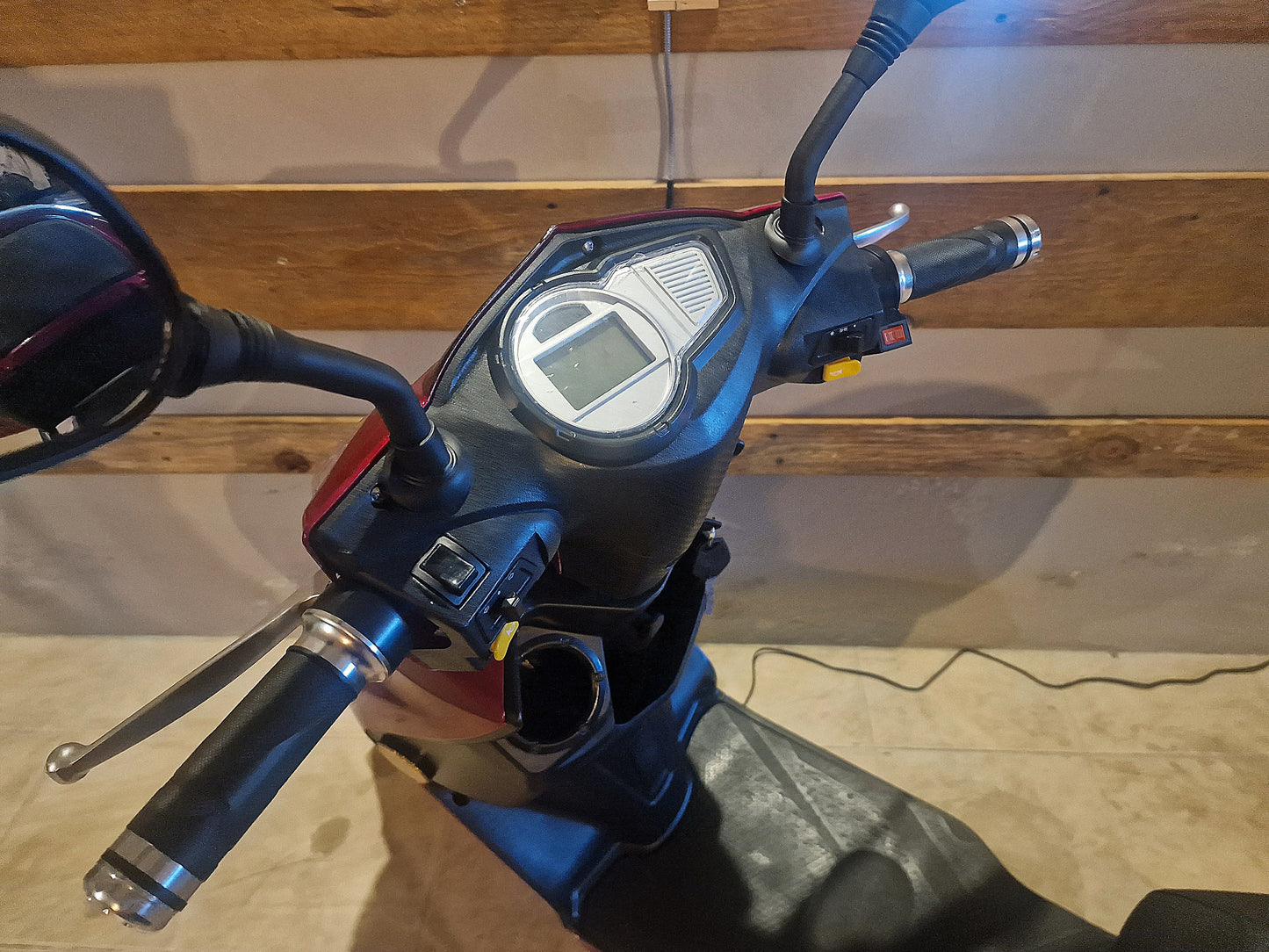 Scooter Elétrica Seventeen Red