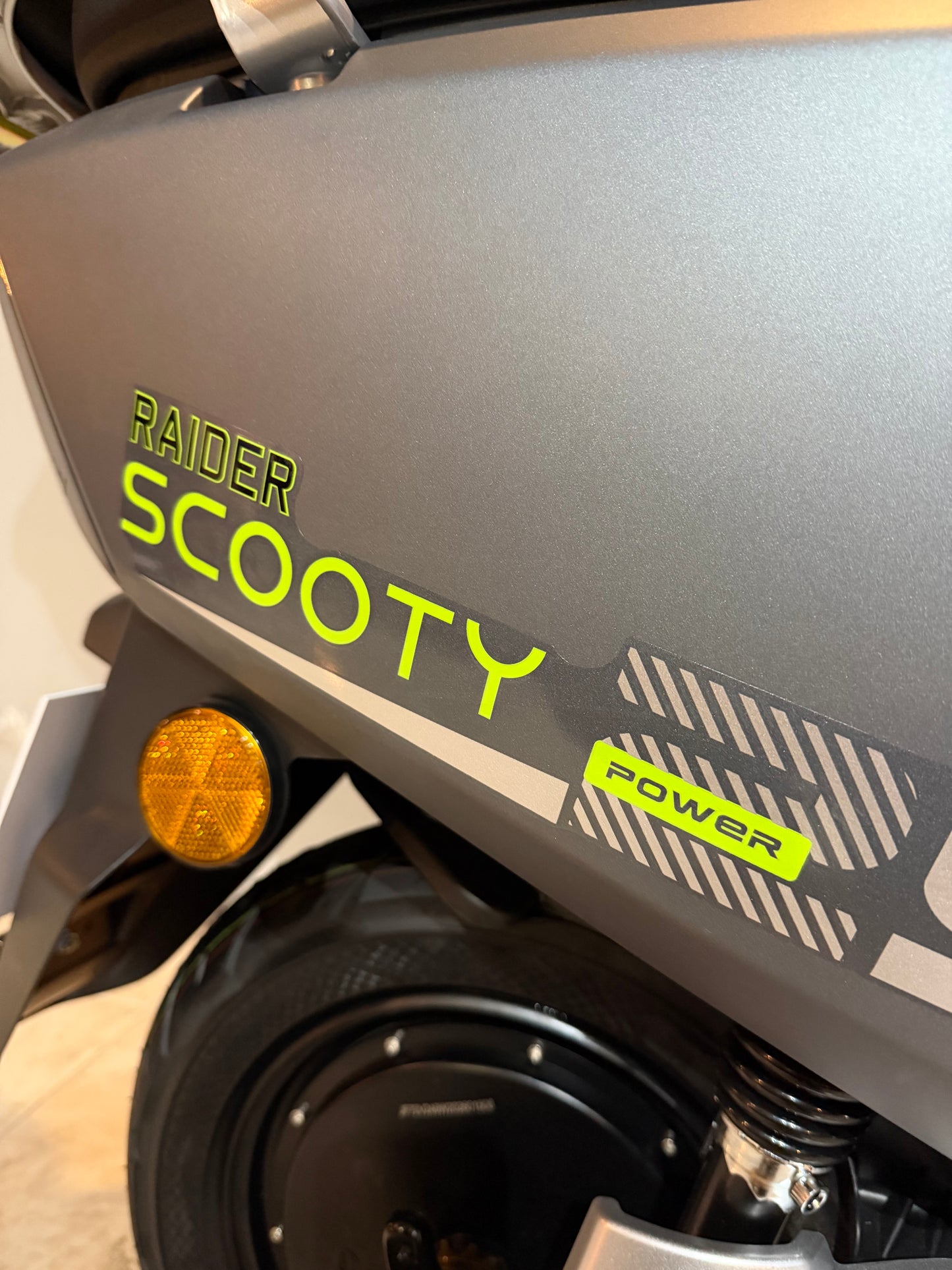 Scooter Elétrica sem carta Raider Scooty 72V