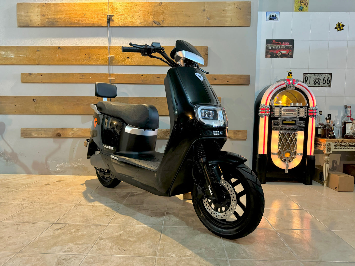 Ciclomotor Yadea E8S autonomia 112km