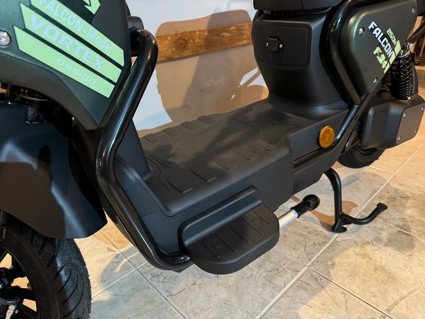 Scooter Elétrica Vortex 72V Falcon Verde