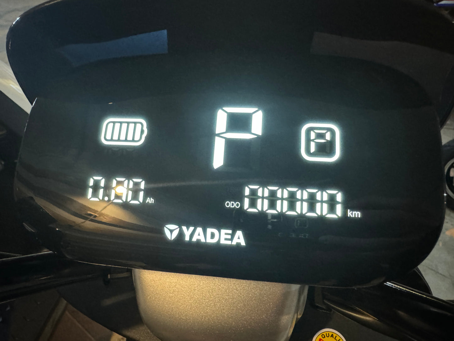 Ciclomotor Yadea E8S autonomia 112km