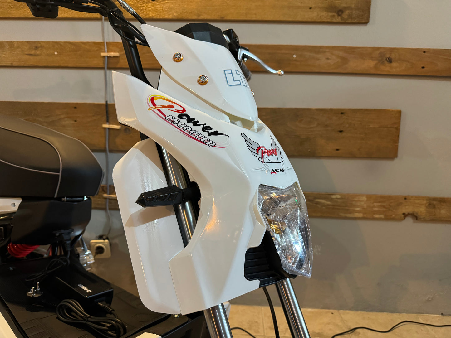 ACM Power ES049 Litio 24,5 ah Scooter Elétrica
