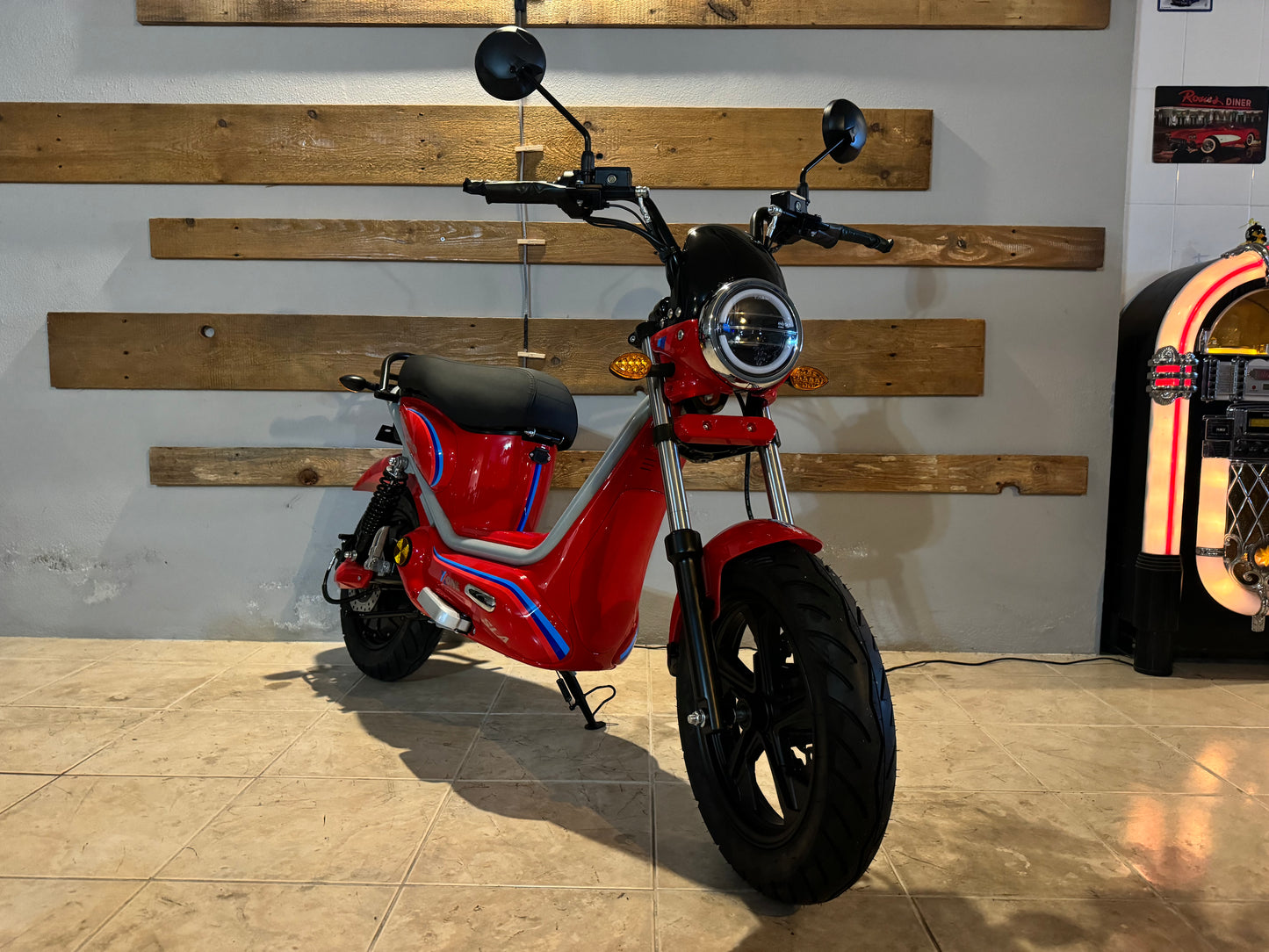 Vortex Elétrica X-One Lítio Vermelha