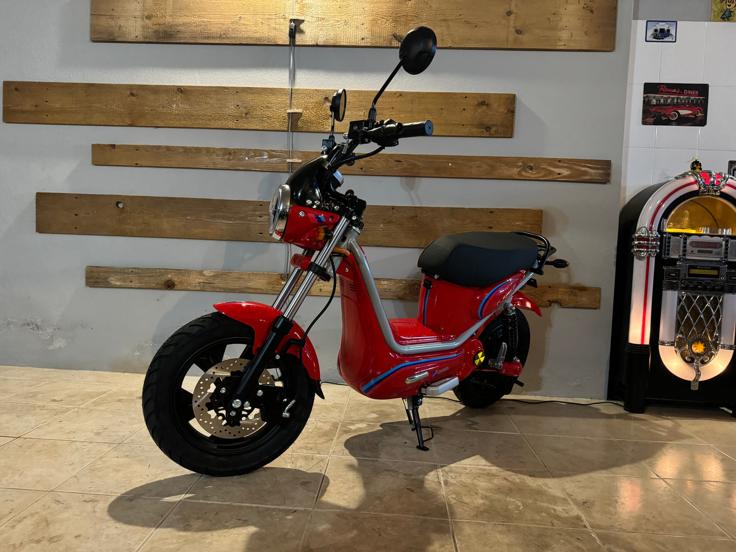 Vortex Elétrica X-One Lítio Vermelha