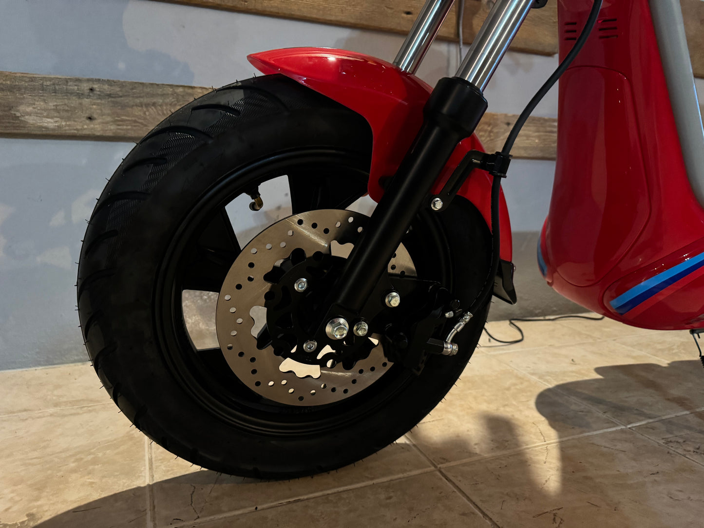 Vortex Elétrica X-One Lítio Vermelha