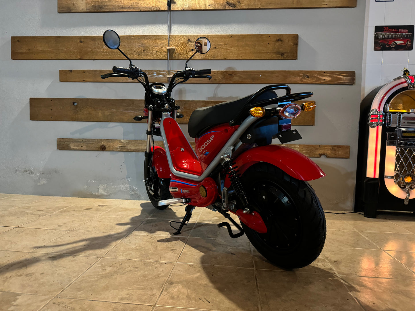 Vortex Elétrica X-One Lítio Vermelha