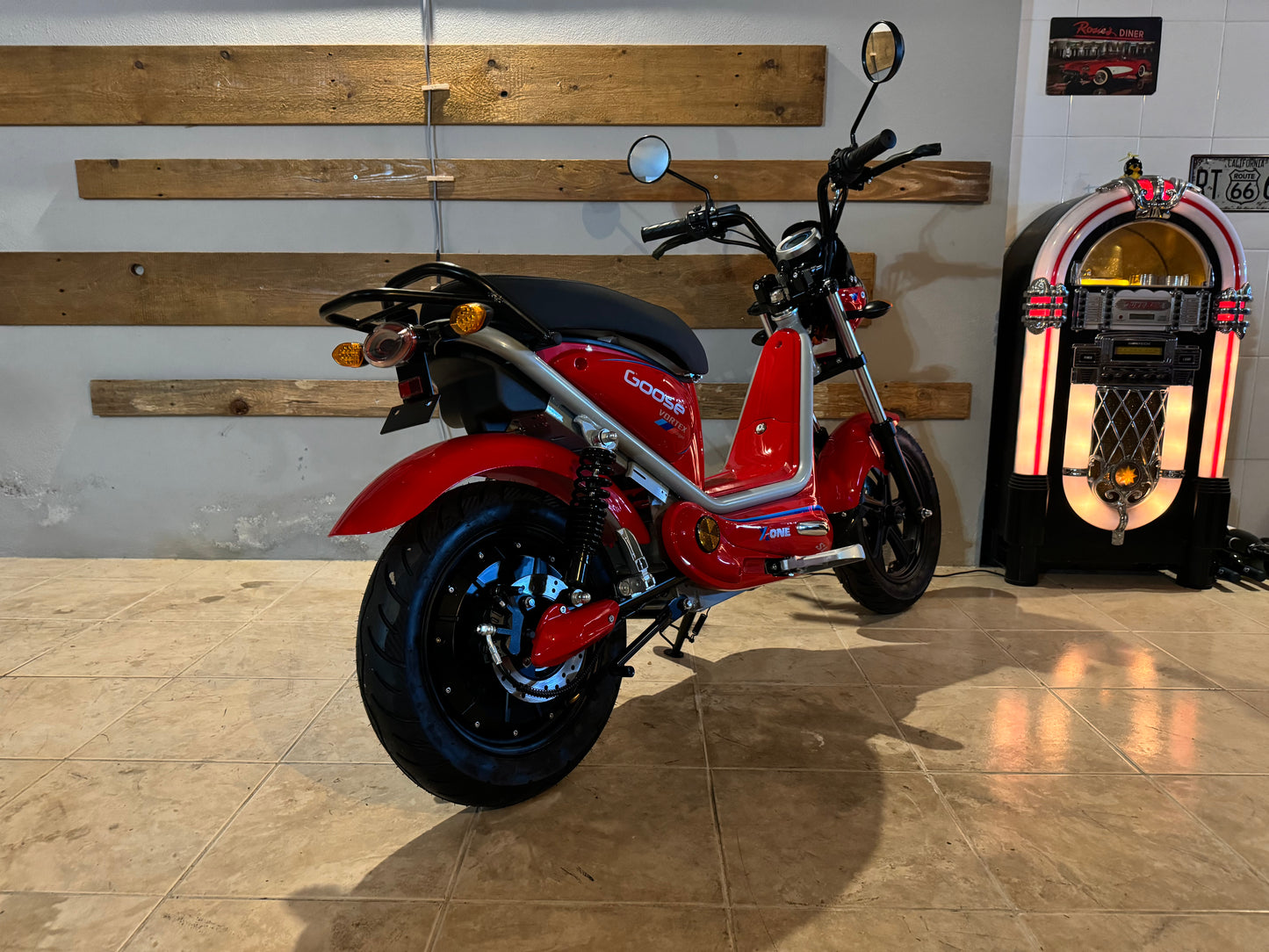 Vortex Elétrica X-One Lítio Vermelha