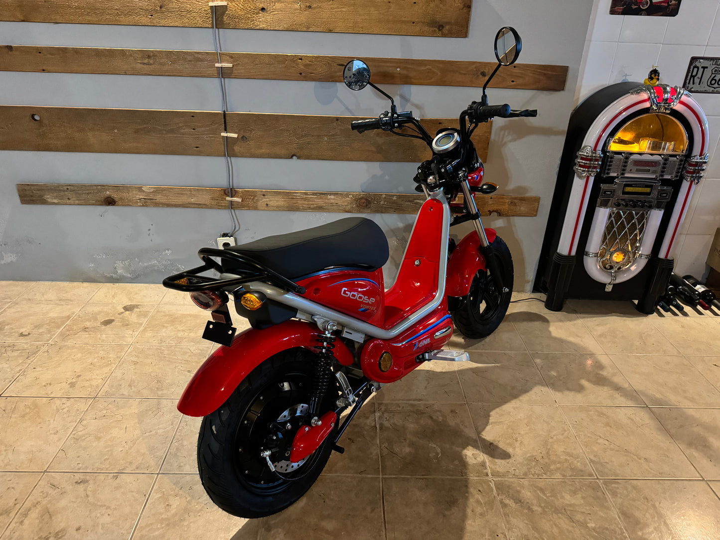 Vortex Elétrica X-One Lítio Vermelha