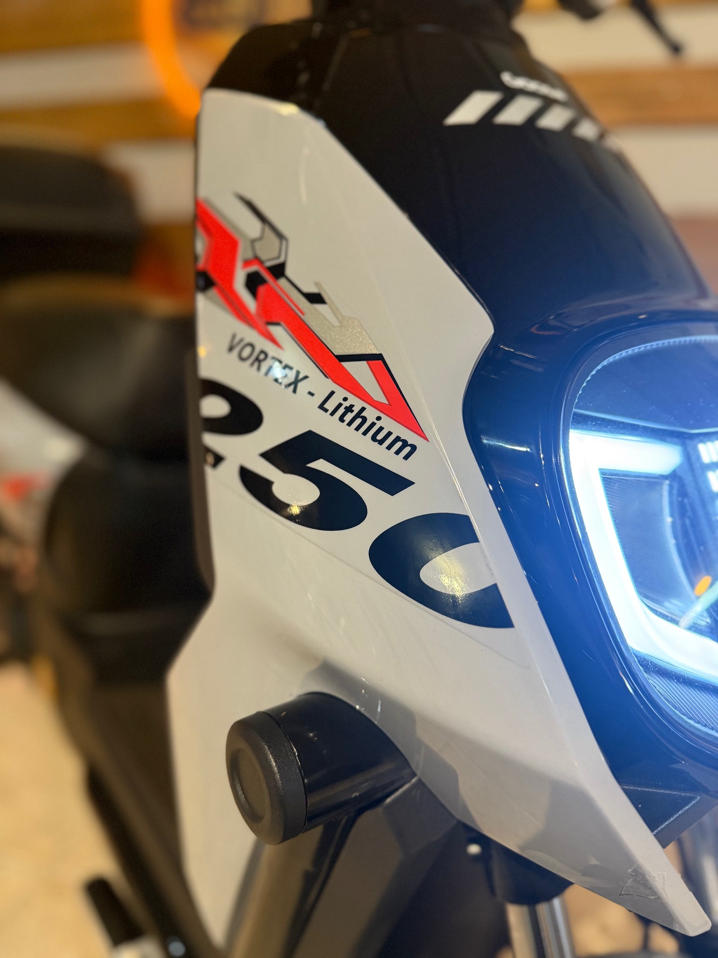 Scooter Elétrica Vortex 72V Mig Lítio Cinza