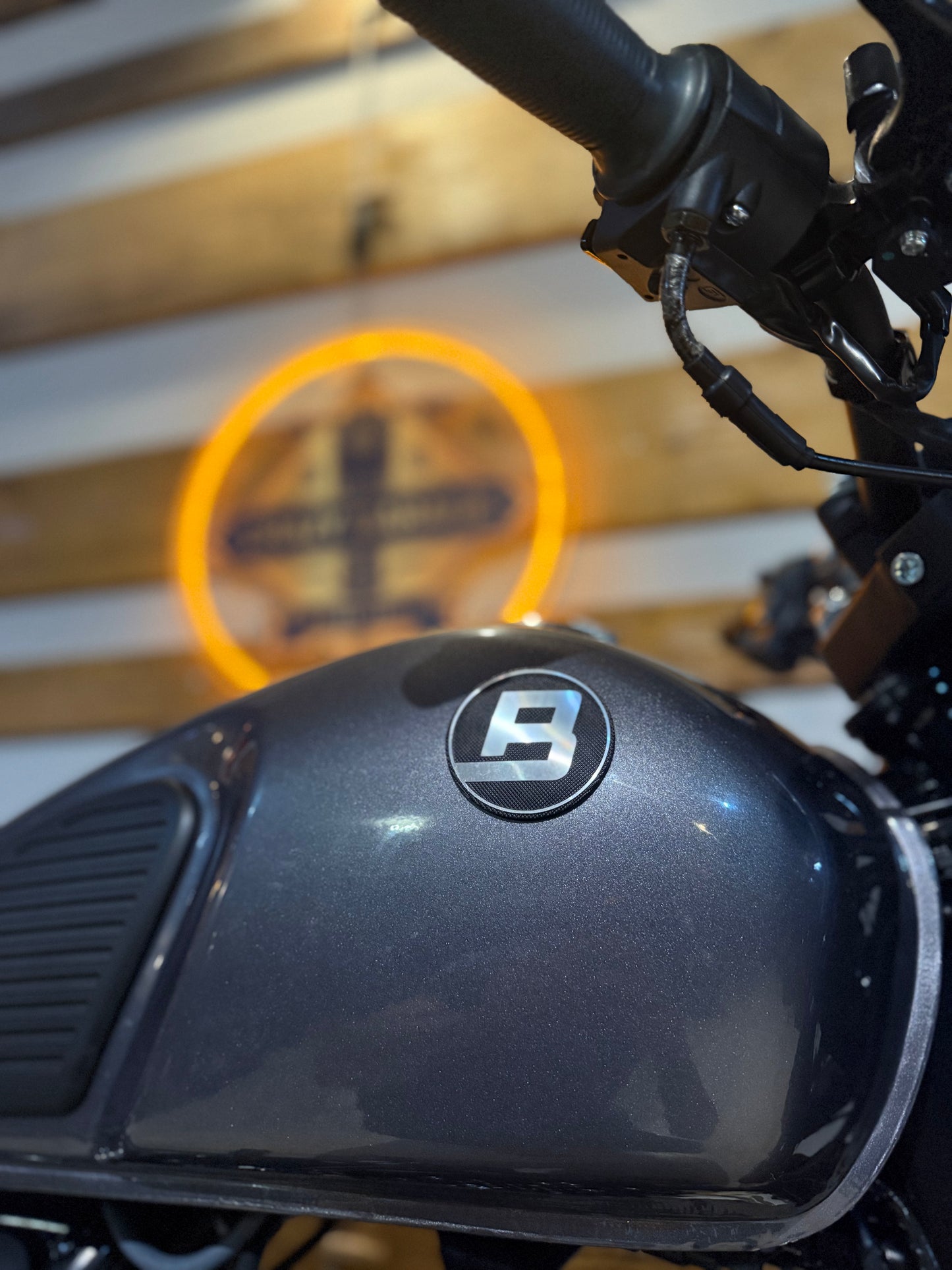 Bluroc Legend 125