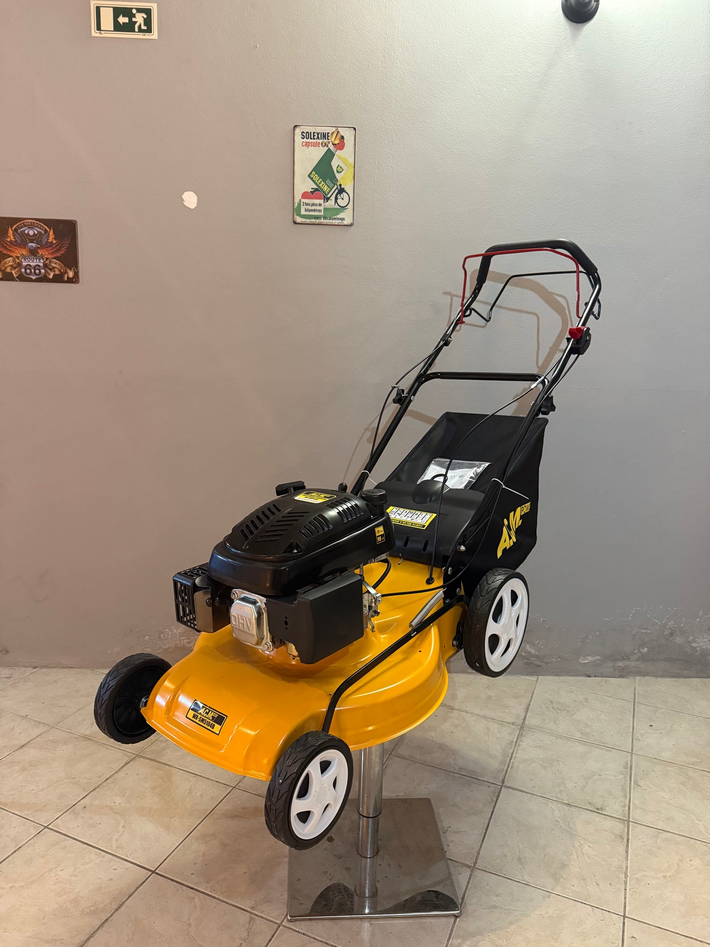 Corta Relva c/tracção A.C.M. Power