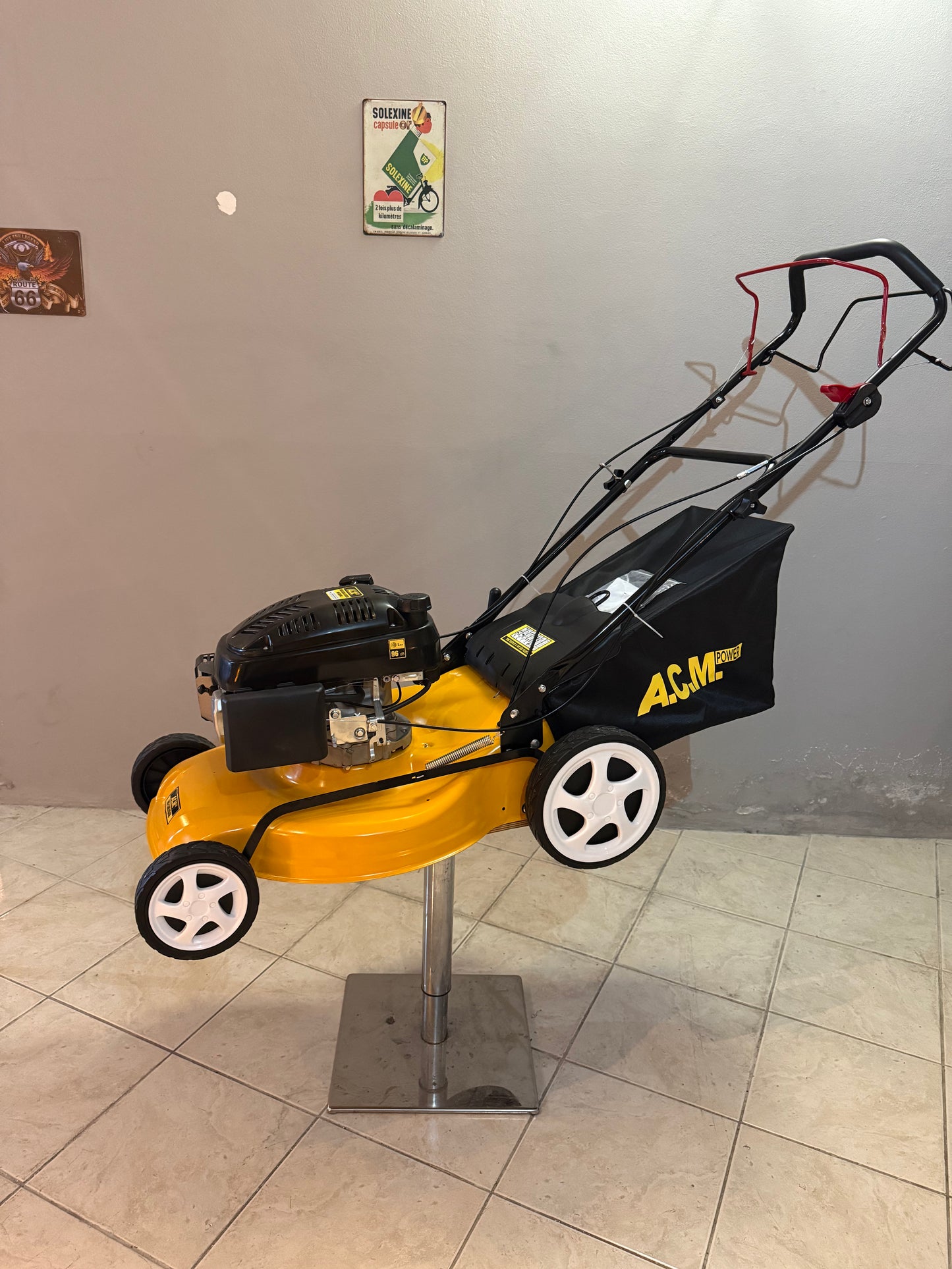 Corta Relva c/tracção A.C.M. Power