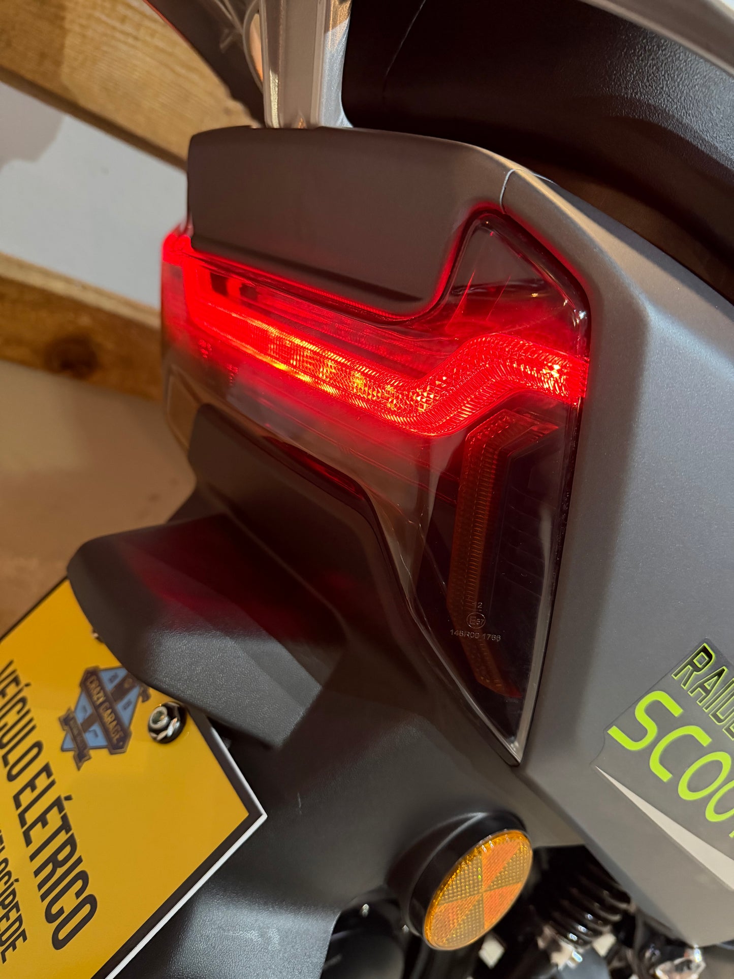 Scooter Elétrica sem carta Raider Scooty 72V