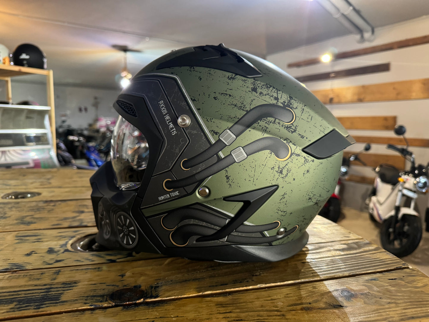 AXXIS Hunter Toxic Green