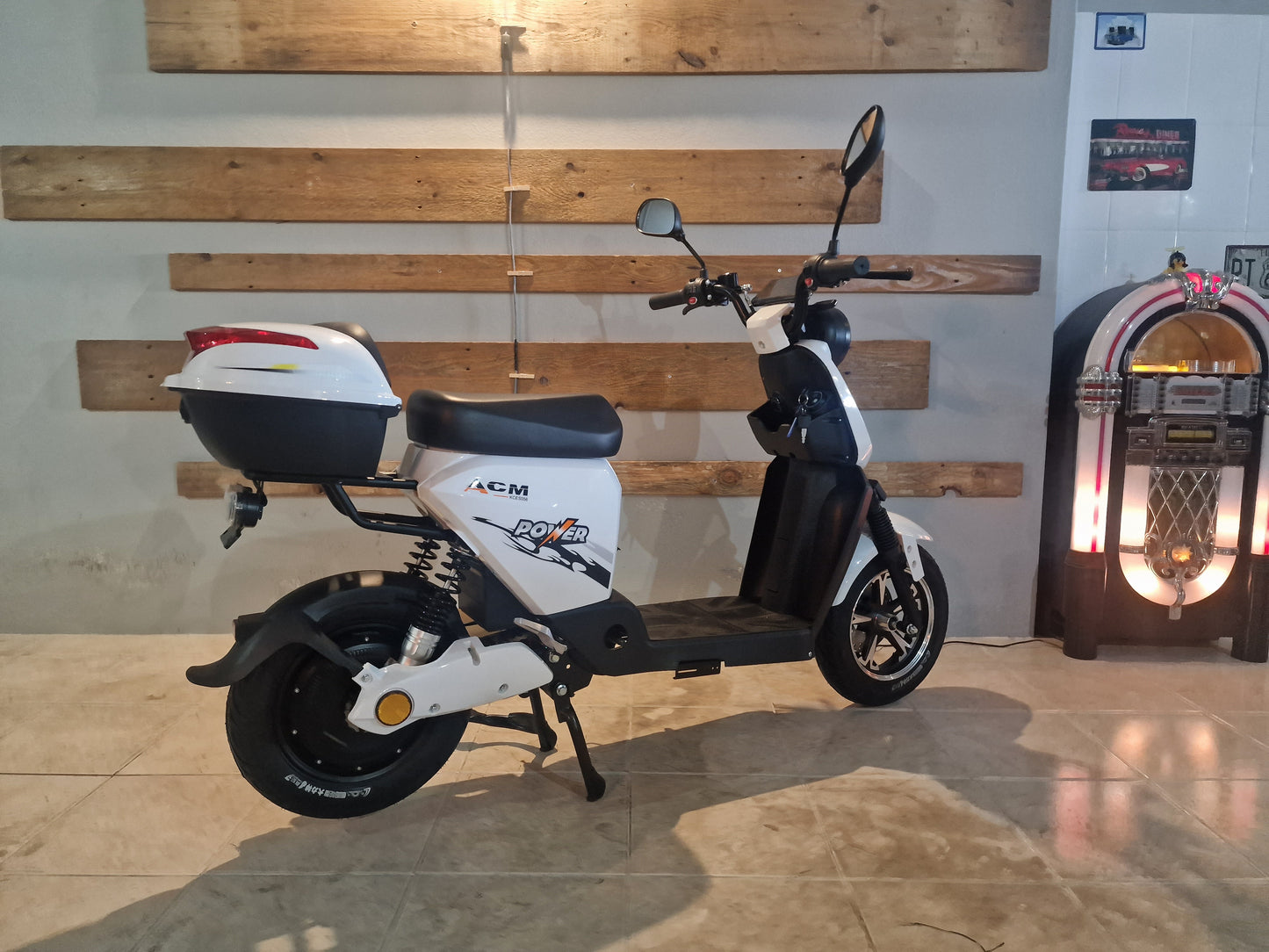 ACM Power ES056 Lítio 24,5 ah White Scooter Elétrica