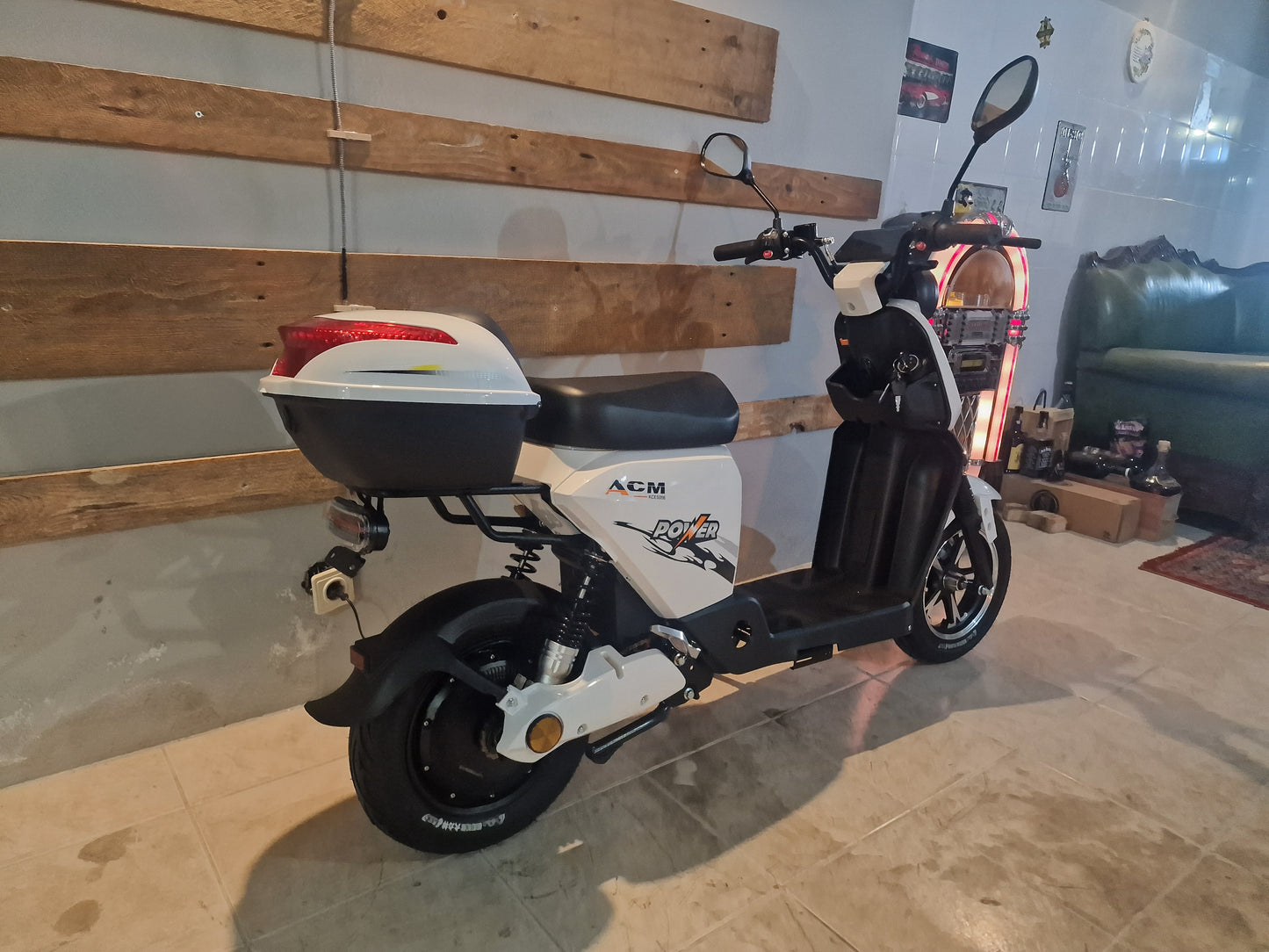 ACM Power ES056 Lítio 24,5 ah White Scooter Elétrica
