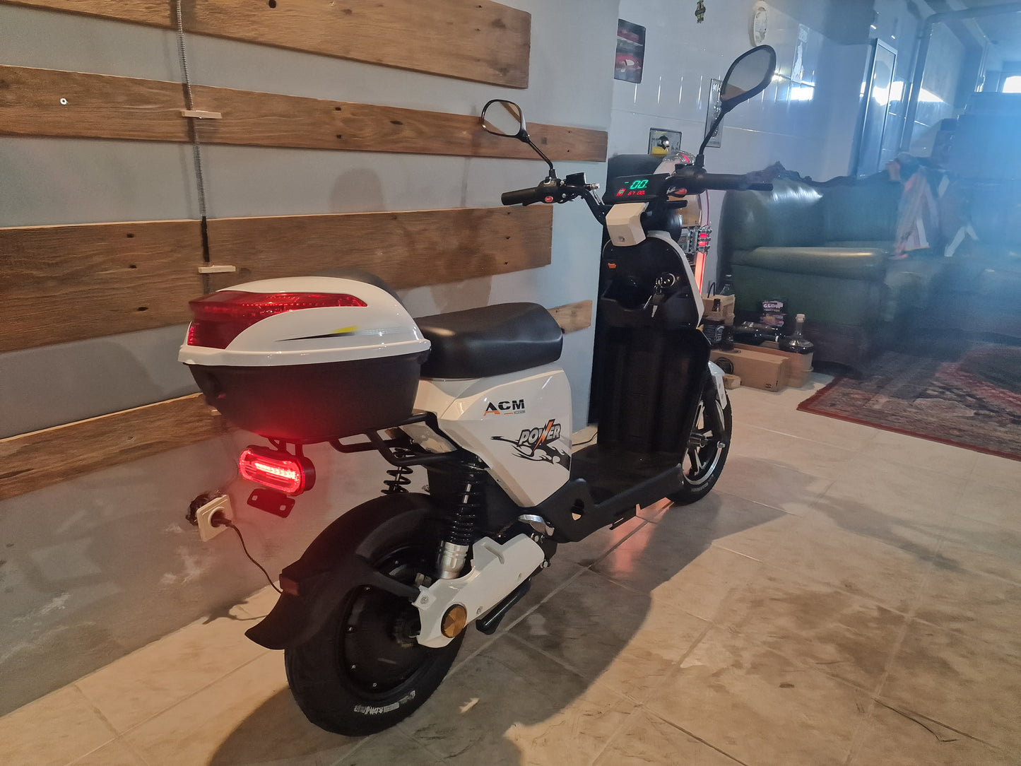 ACM Power ES056 Lítio 24,5 ah White Scooter Elétrica