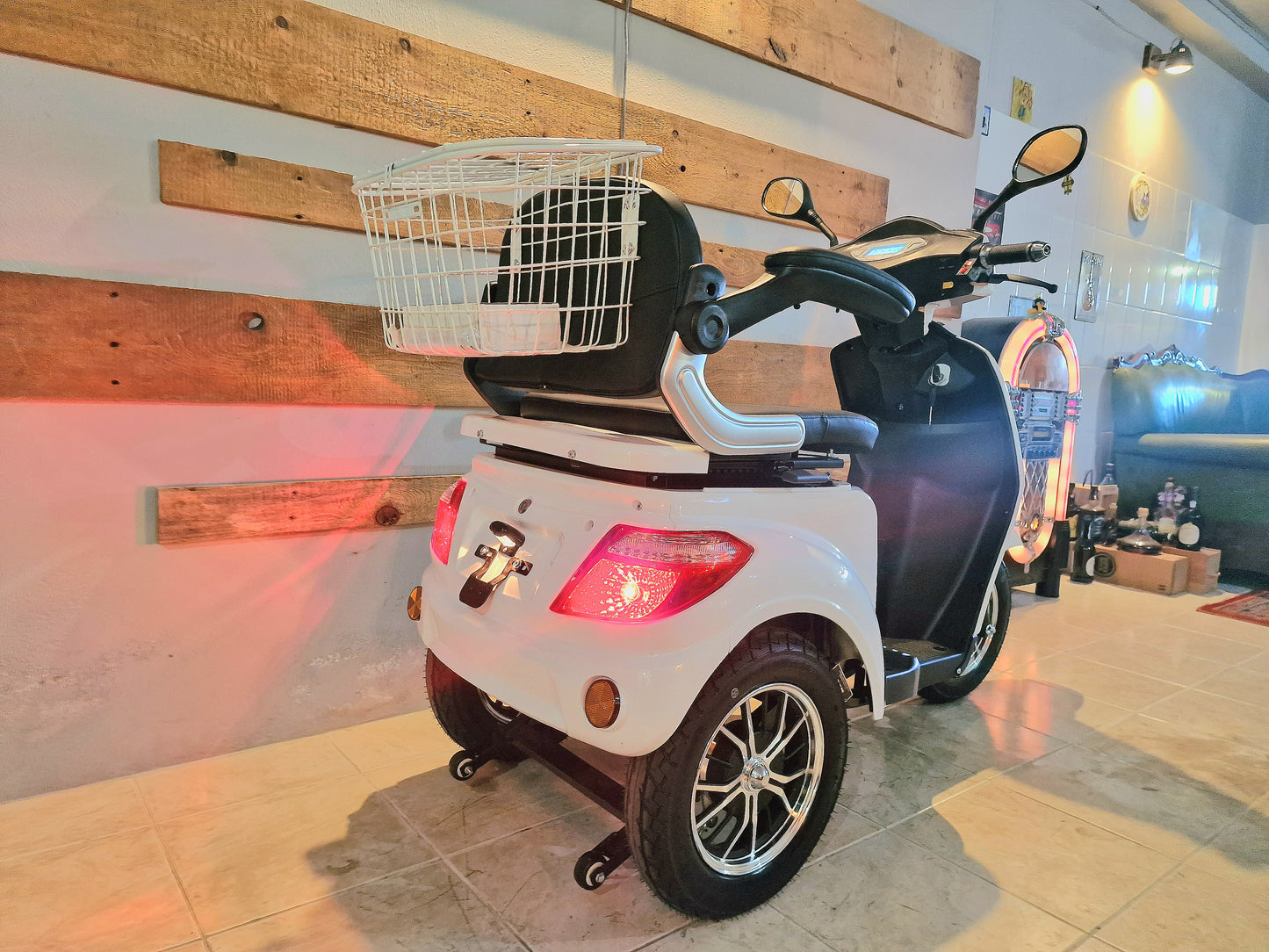 Scooter de Mobilidade Seventeen White