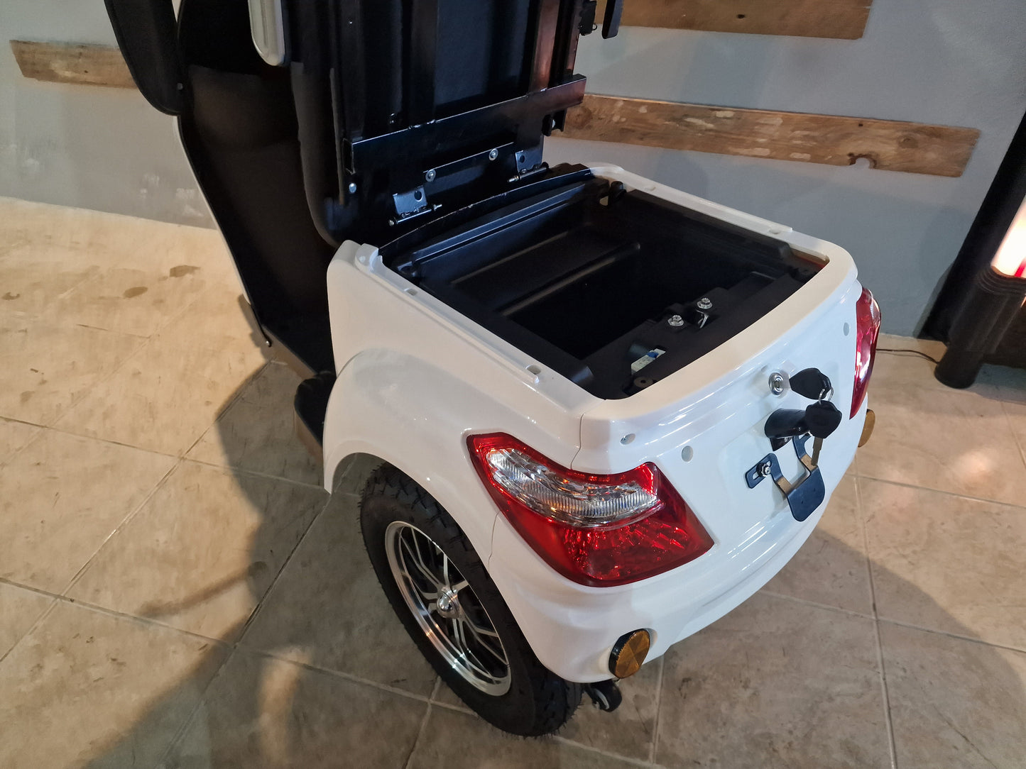 Scooter de Mobilidade Seventeen White