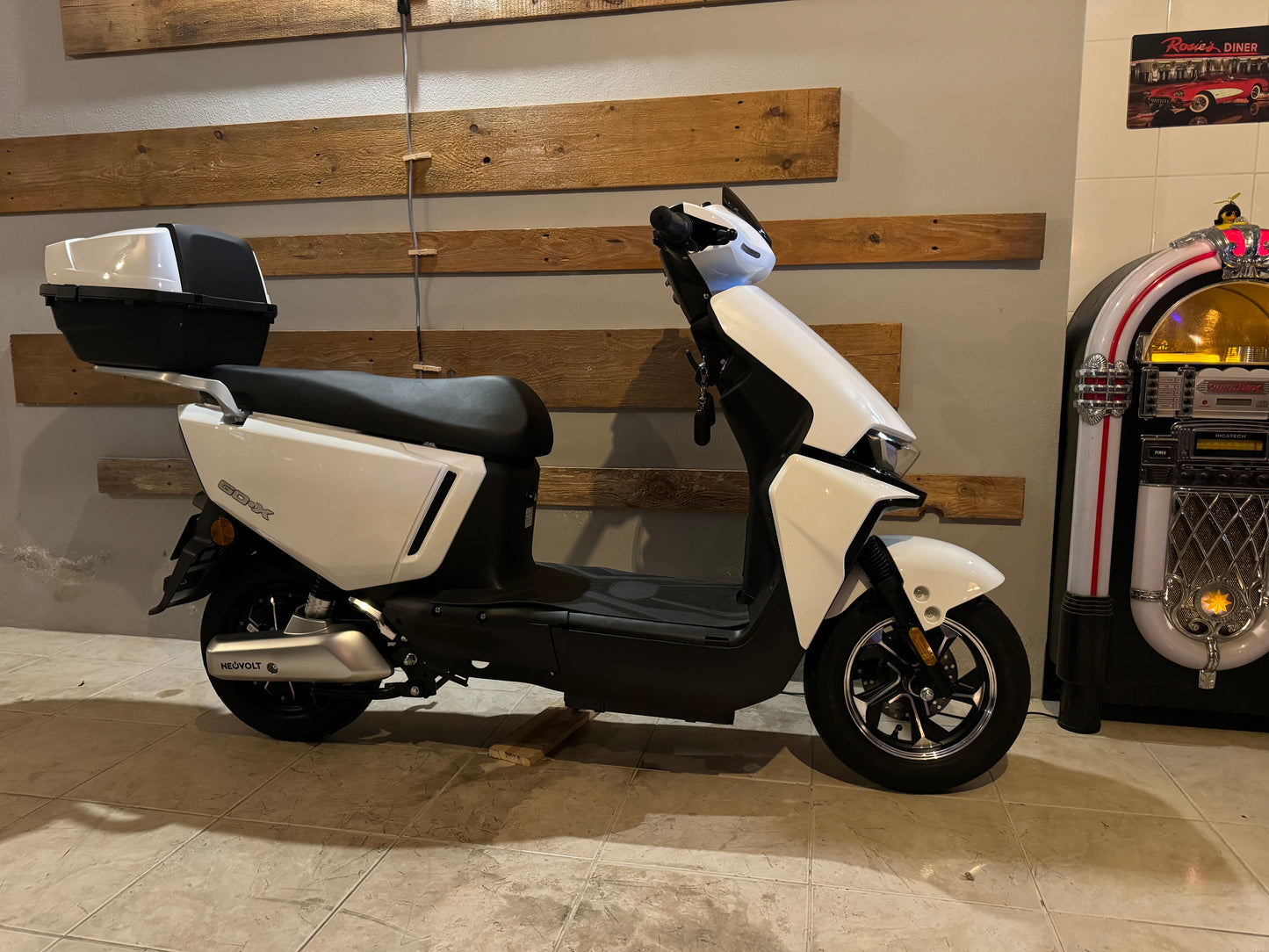 Scooter Elétrica NeoVolt Go-X Branco