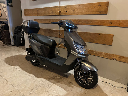 Scooter Elétrica NeoVolt We-Ride Cinzento