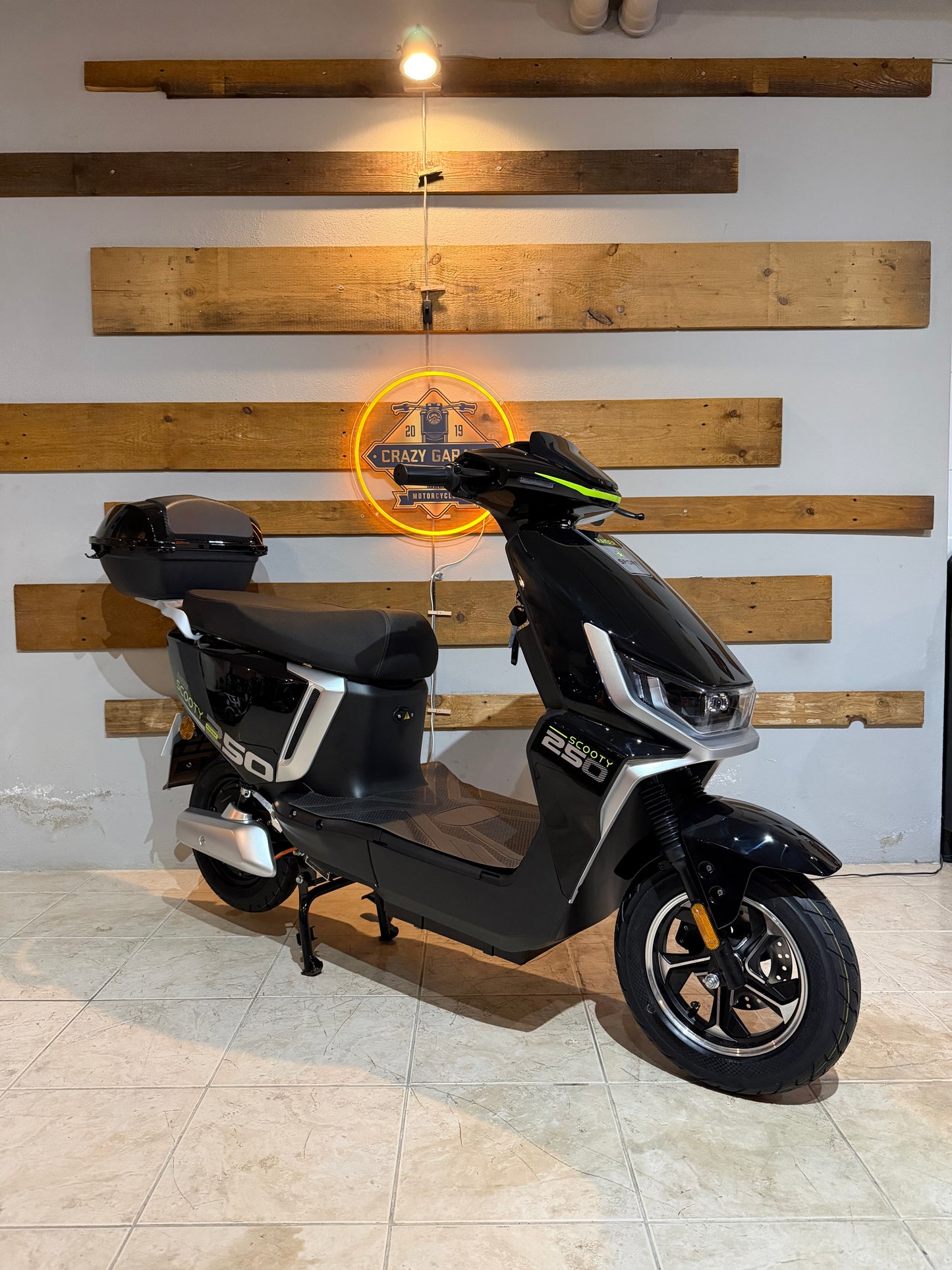 Scooter Elétrica sem carta Raider Scooty 72V
