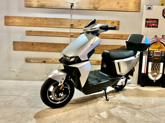 Scooter Elétrica NeoVolt Go-X Cinzento