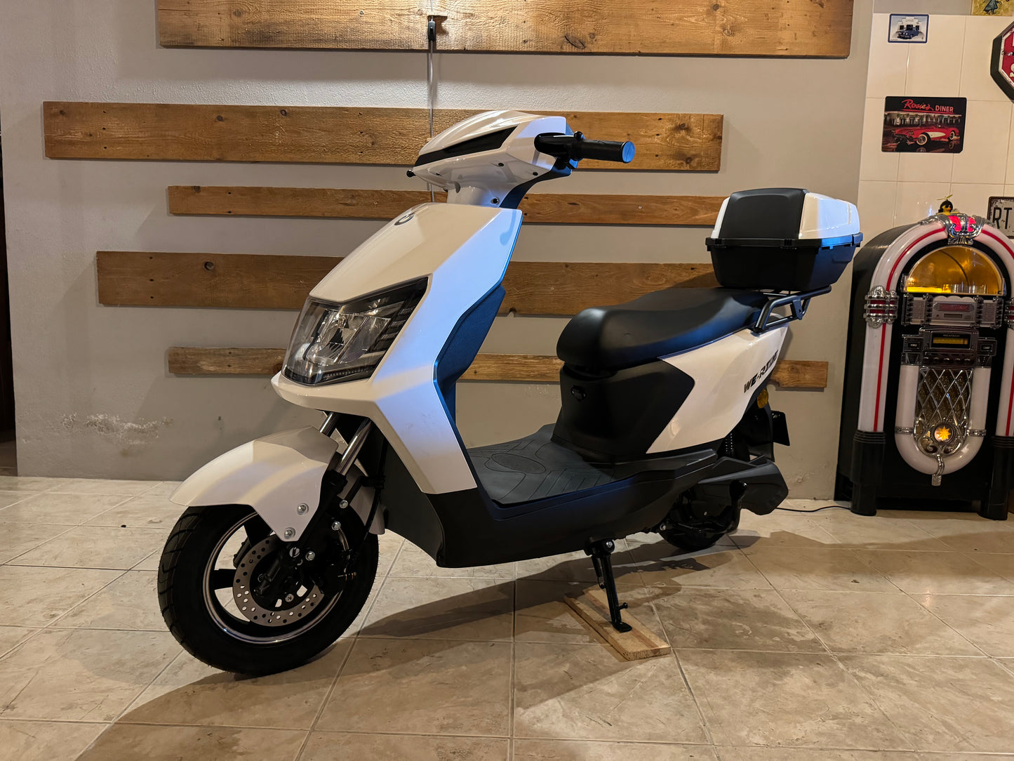 Scooter Elétrica NeoVolt We-Ride Branco