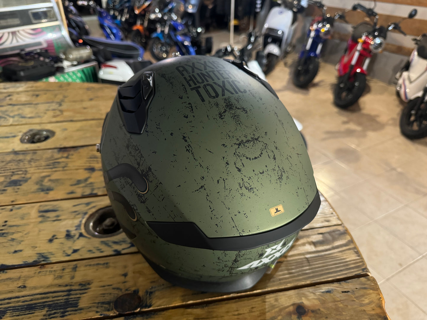AXXIS Hunter Toxic Green