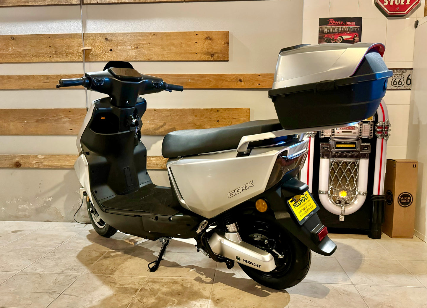 Scooter Elétrica NeoVolt Go-X Cinzento