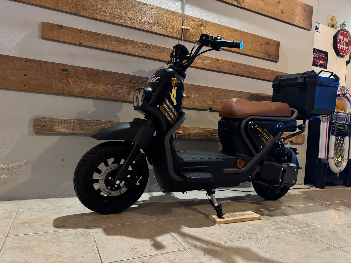 Scooter Elétrica Vortex 72V Falcon Preto