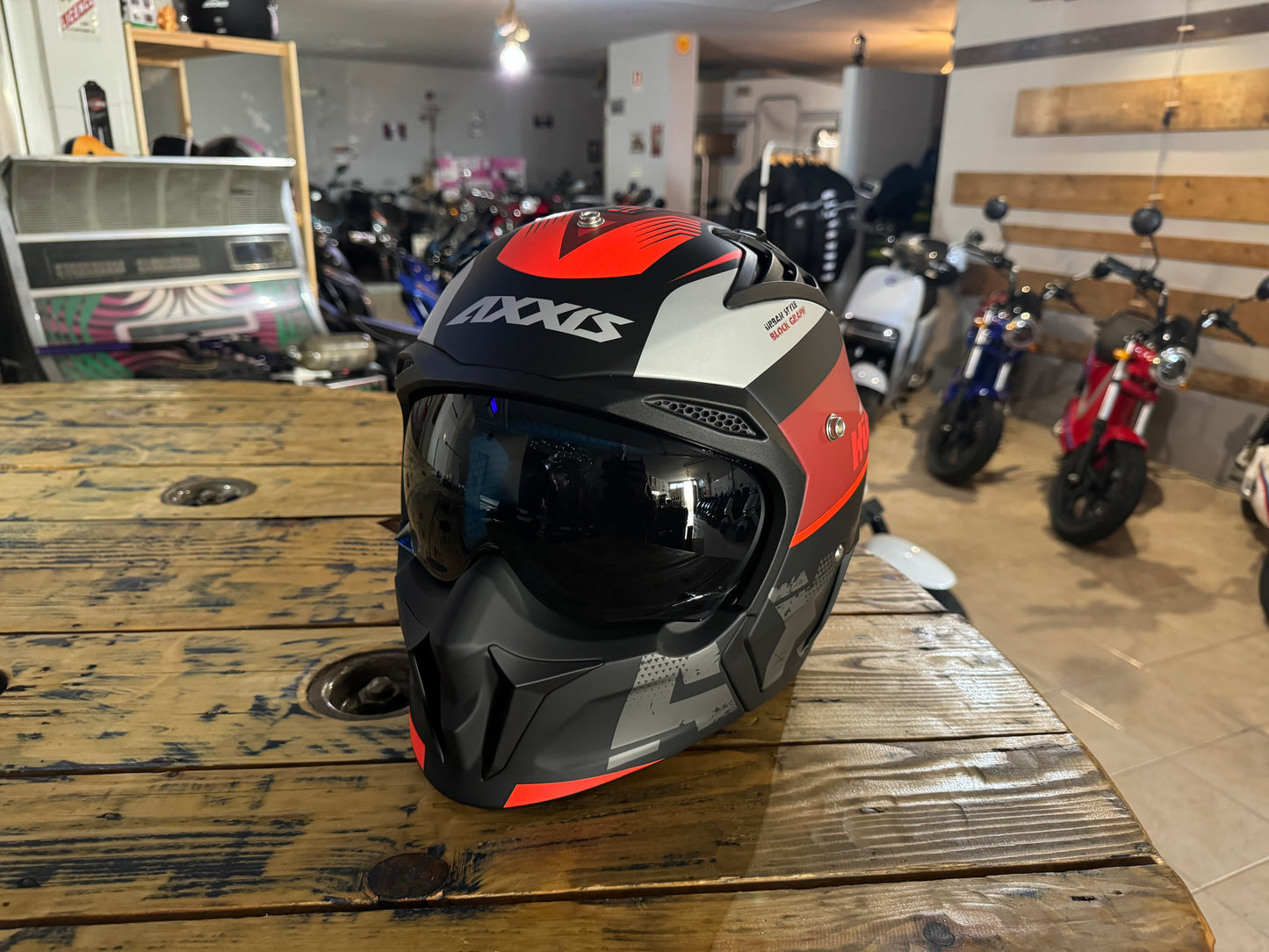 AXXIS Hunter SV Red