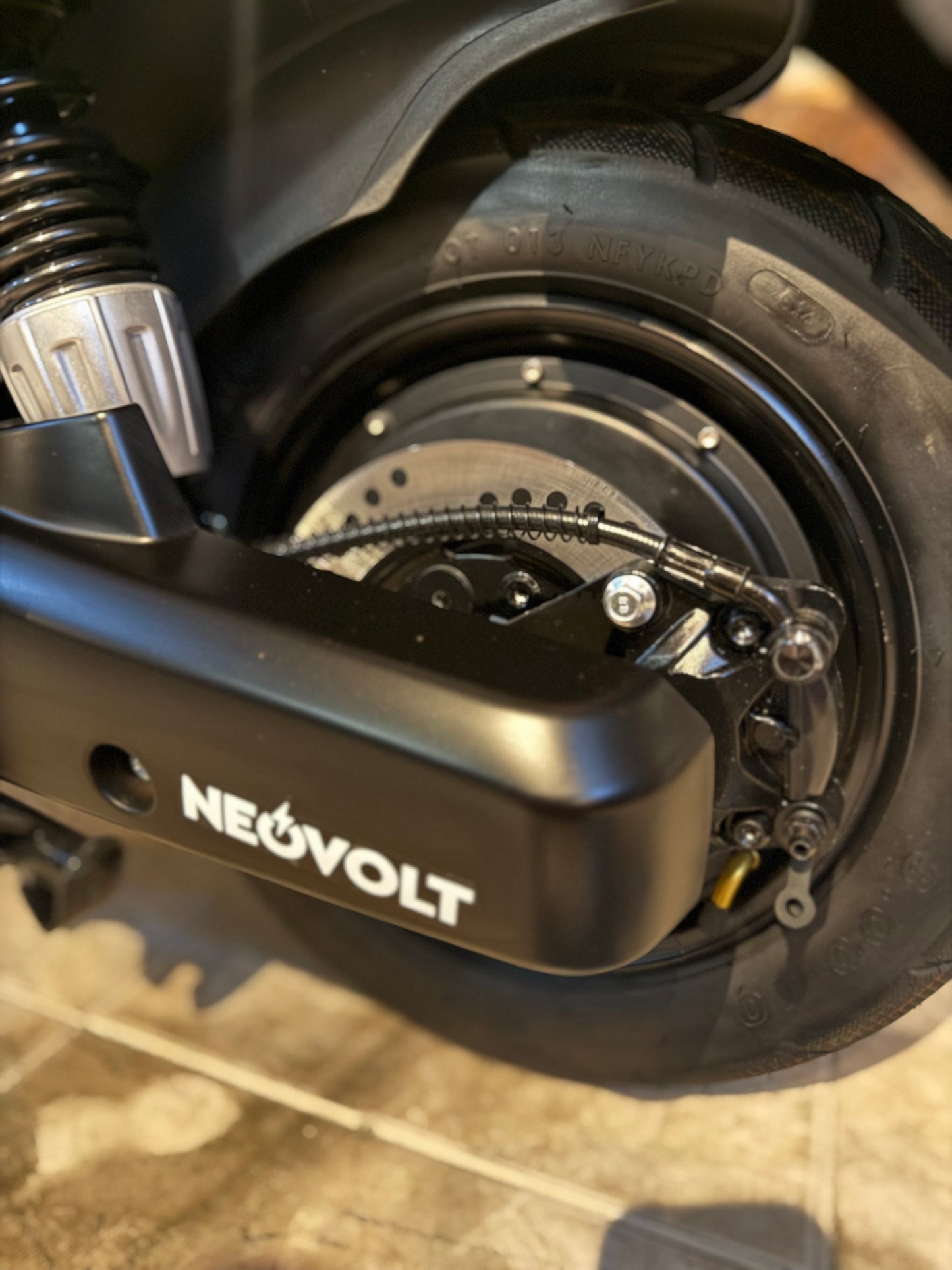 NeoVolt Go-X 2 Preto