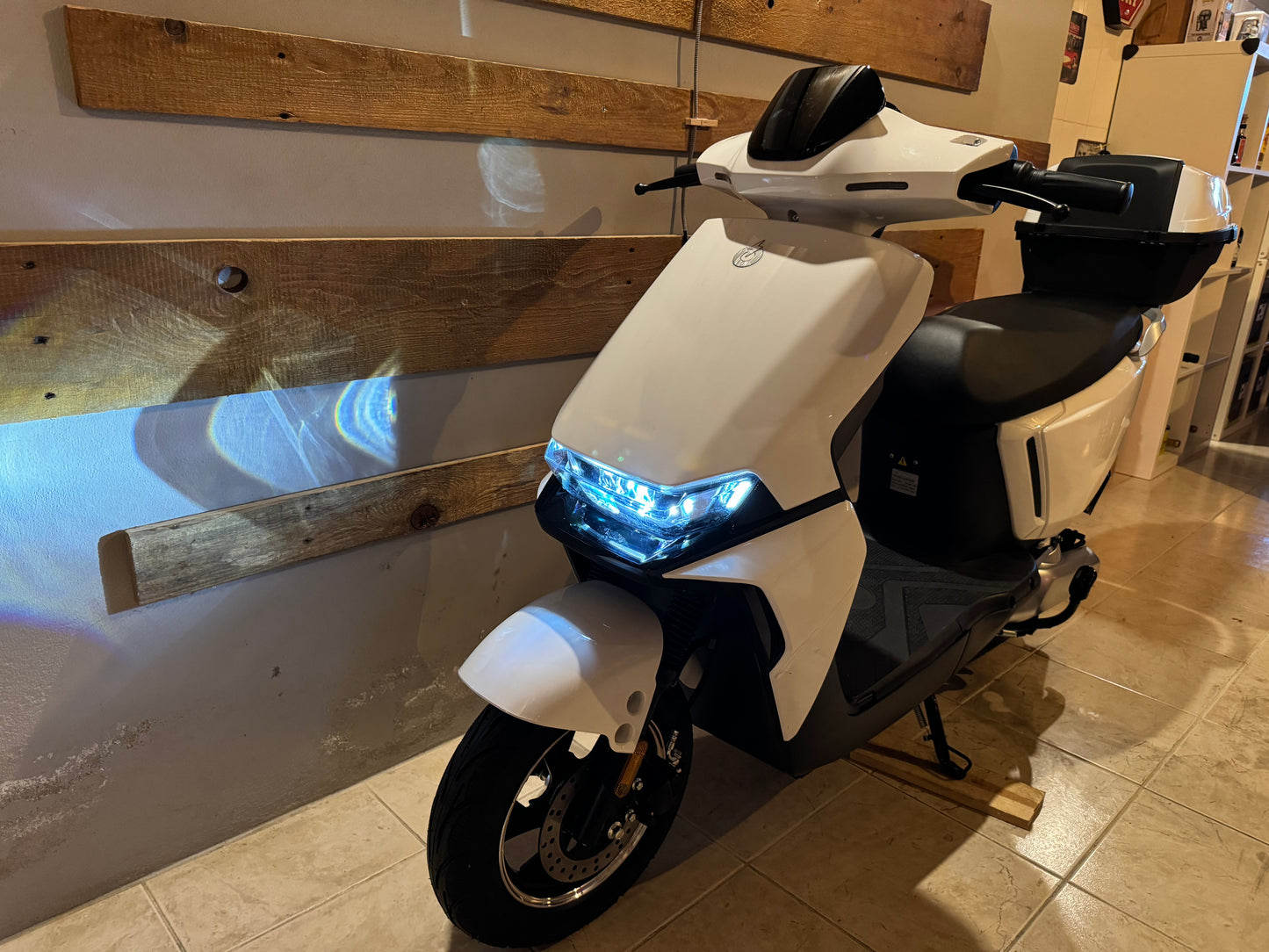 Scooter Elétrica NeoVolt Go-X Branco