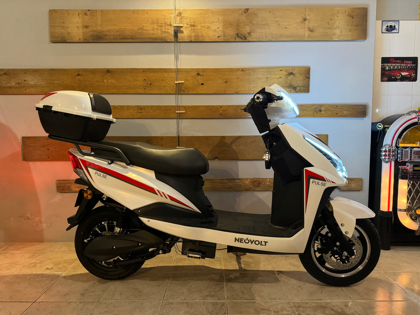 Scooter Elétrica NeoVolt Pulse white