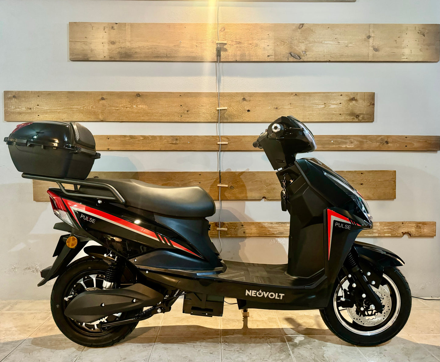 Scooter Elétrica NeoVolt Pulse  Black
