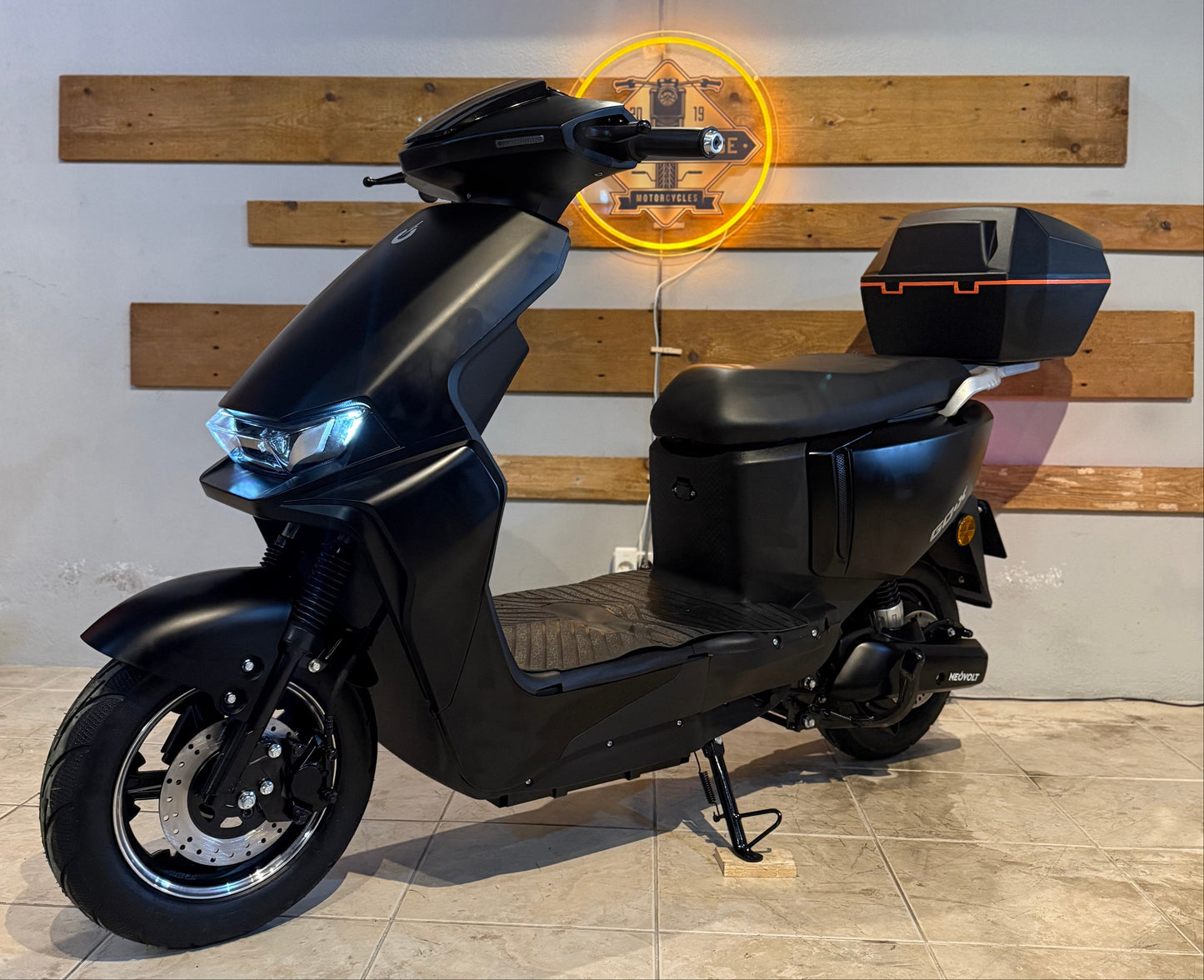 NeoVolt Go-X 2 Preto