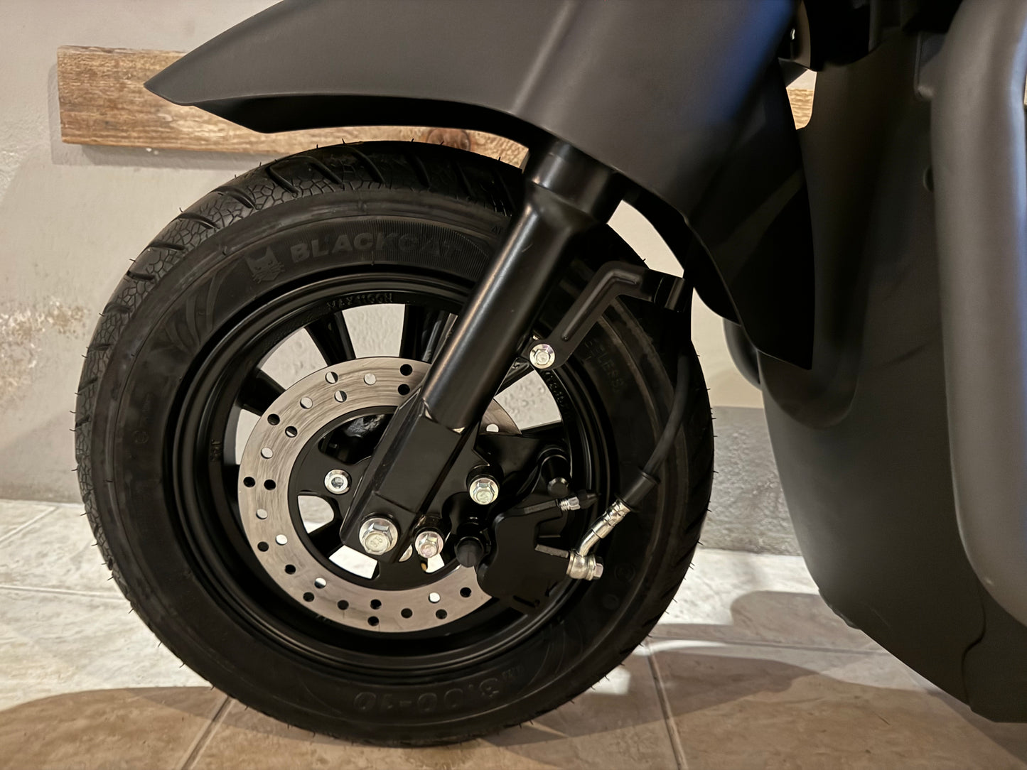 Scooter Elétrica Vortex 72V Falcon Preto
