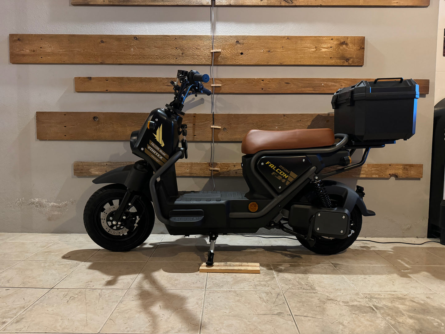 Scooter Elétrica Vortex 72V Falcon Preto