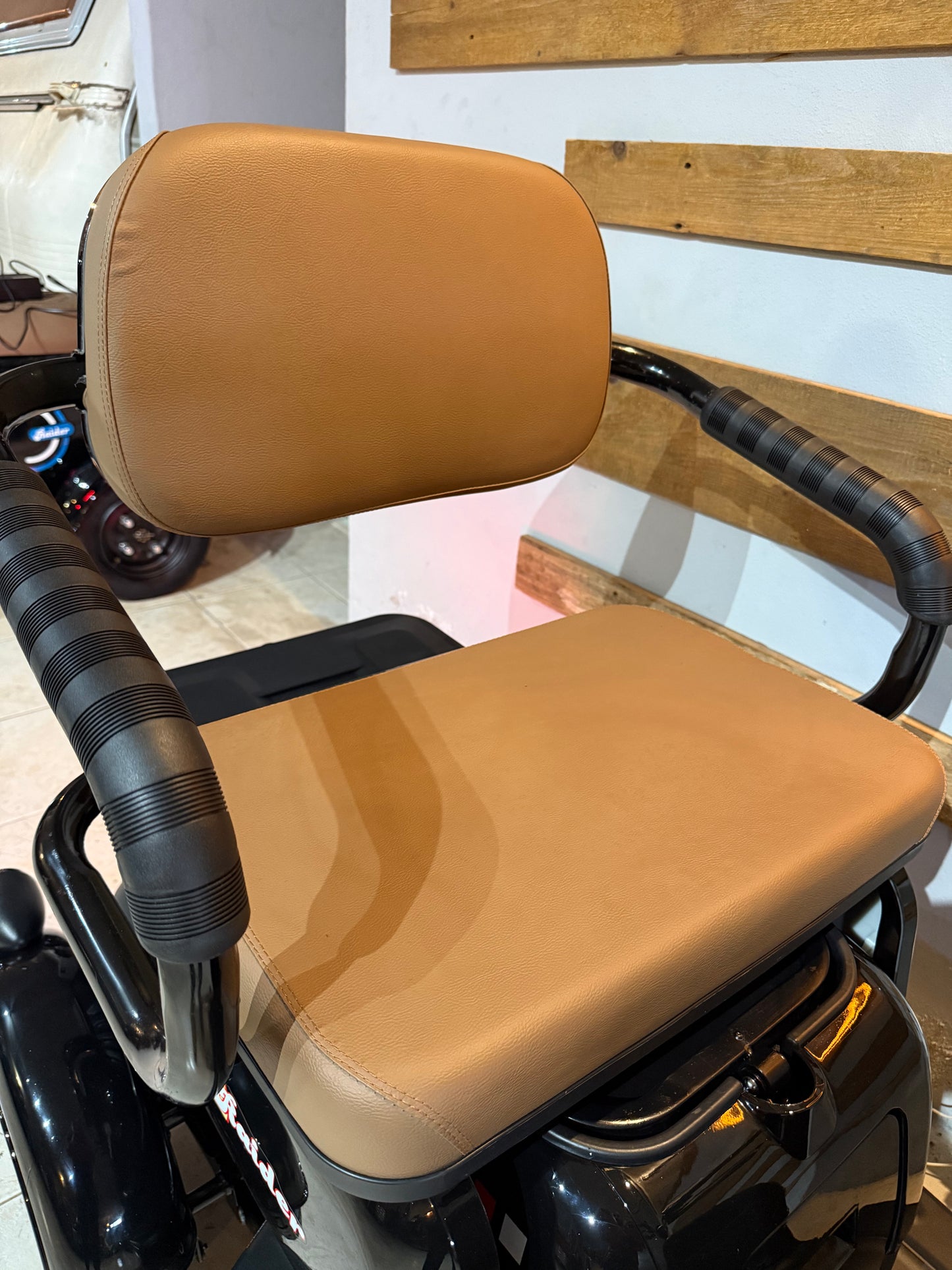 Triciclo Raider Mini 33 Bateria Lítio