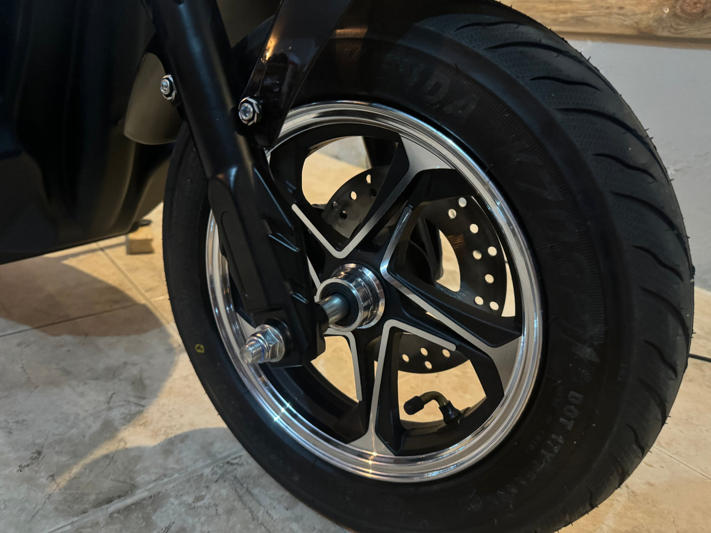Scooter Elétrica Seventeen Sport Black