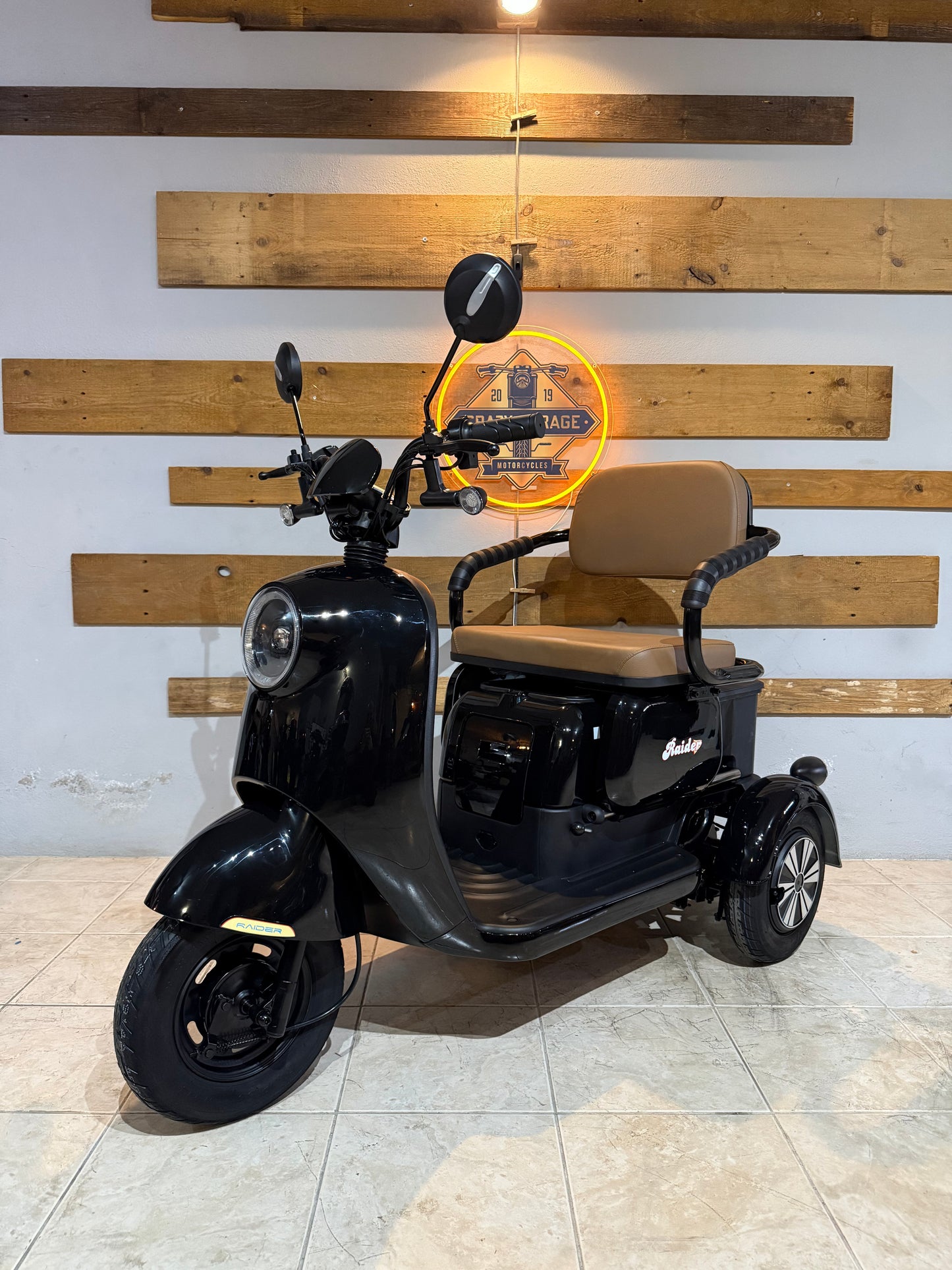 Triciclo Raider Mini 33 Bateria Lítio