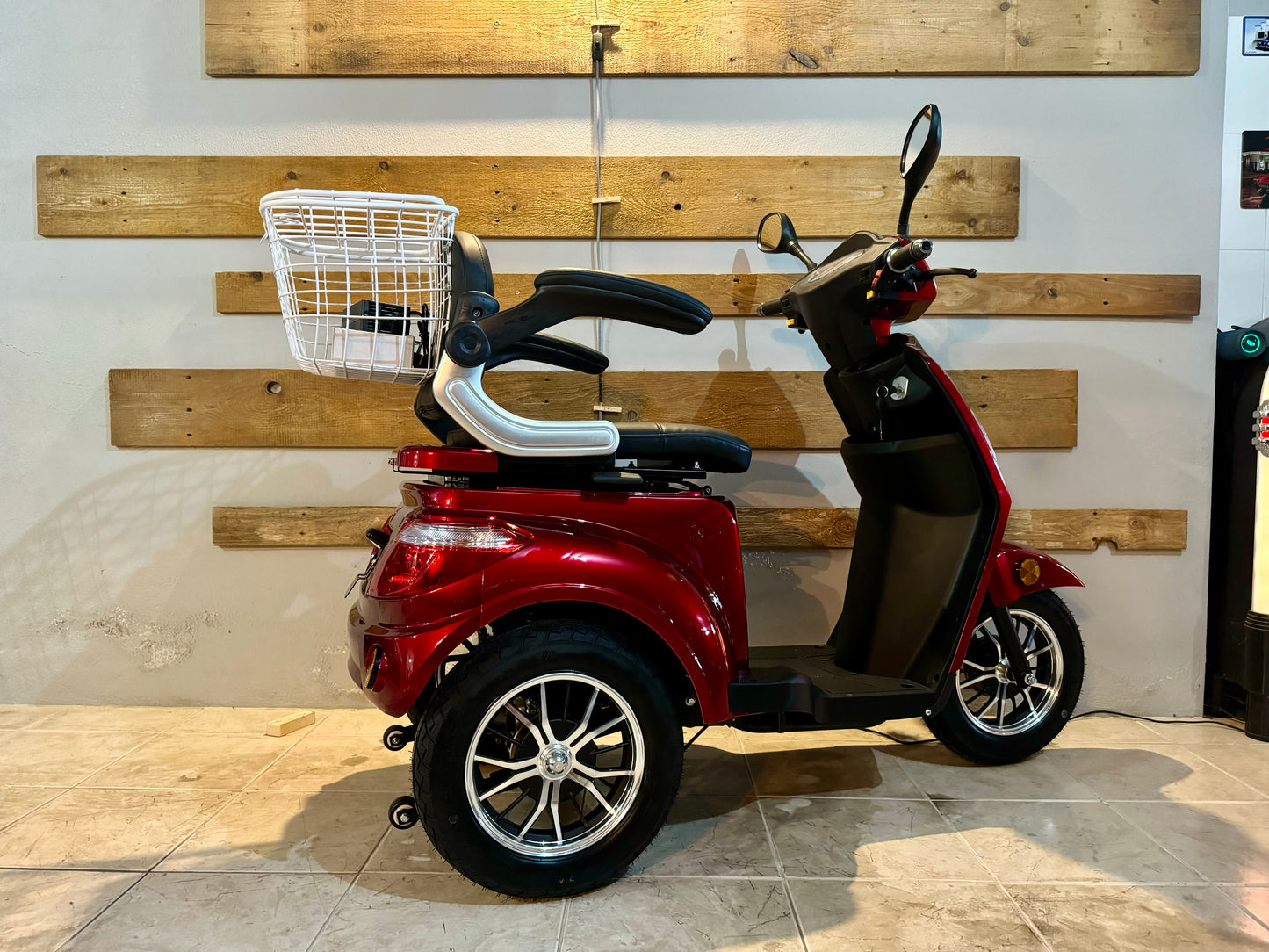 Scooter de Mobilidade Seventeen Red