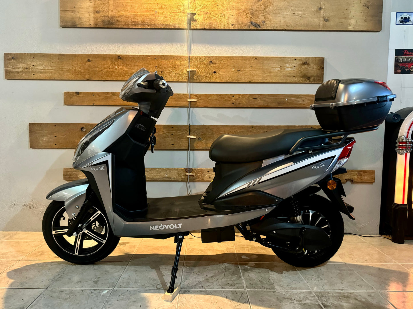 Scooter Elétrica NeoVolt Pulse Grey