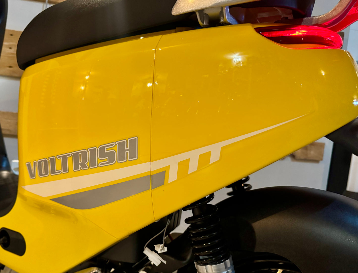 Scooter Elétrica Voltrish F9