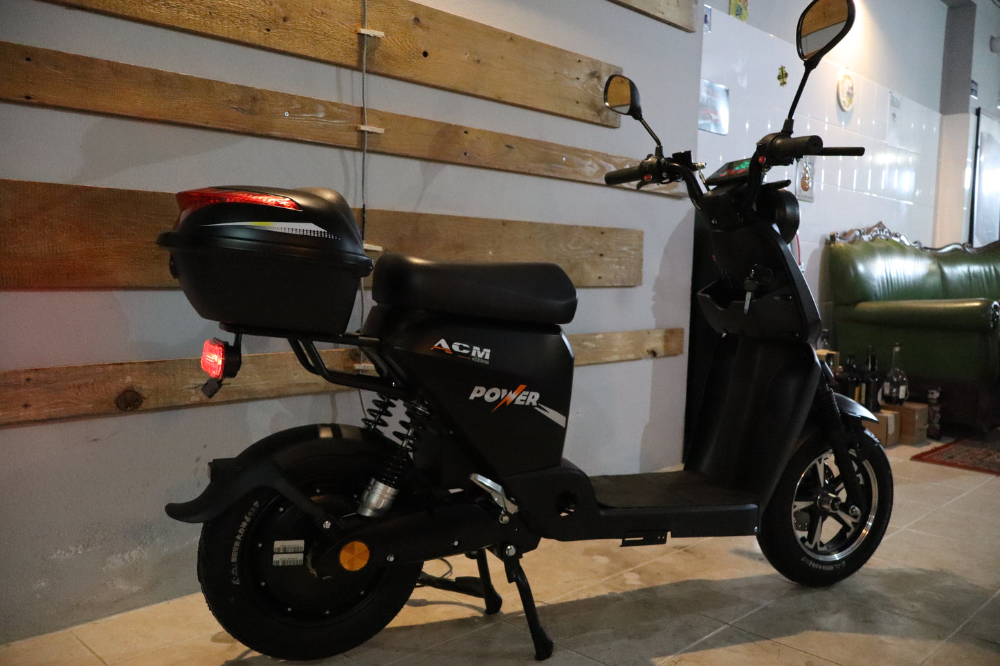 ACM Power ES056 Lítio 24.5 ah Black Scooter Elétrica