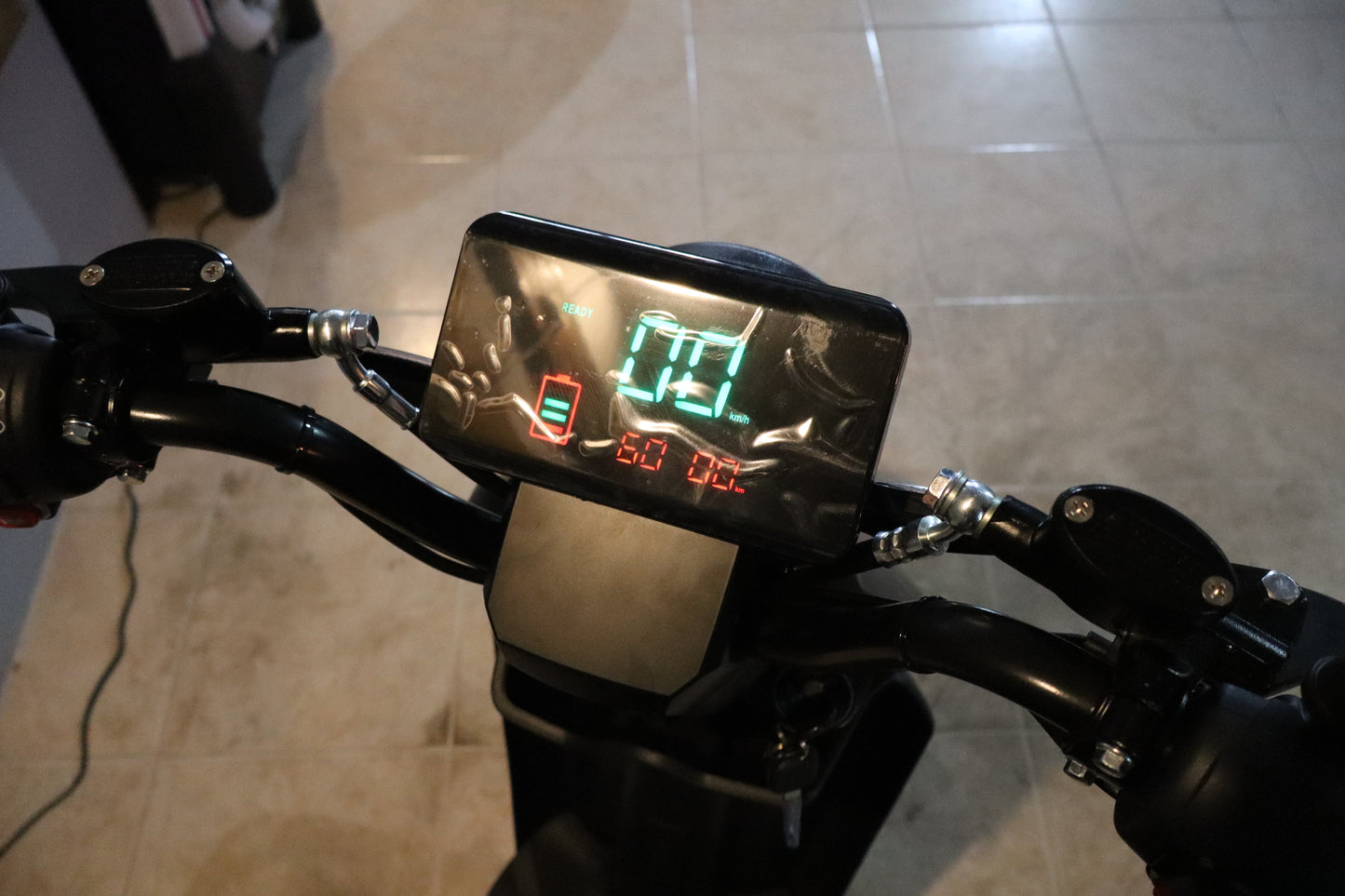 ACM Power ES056 Lítio 24.5 ah Black Scooter Elétrica