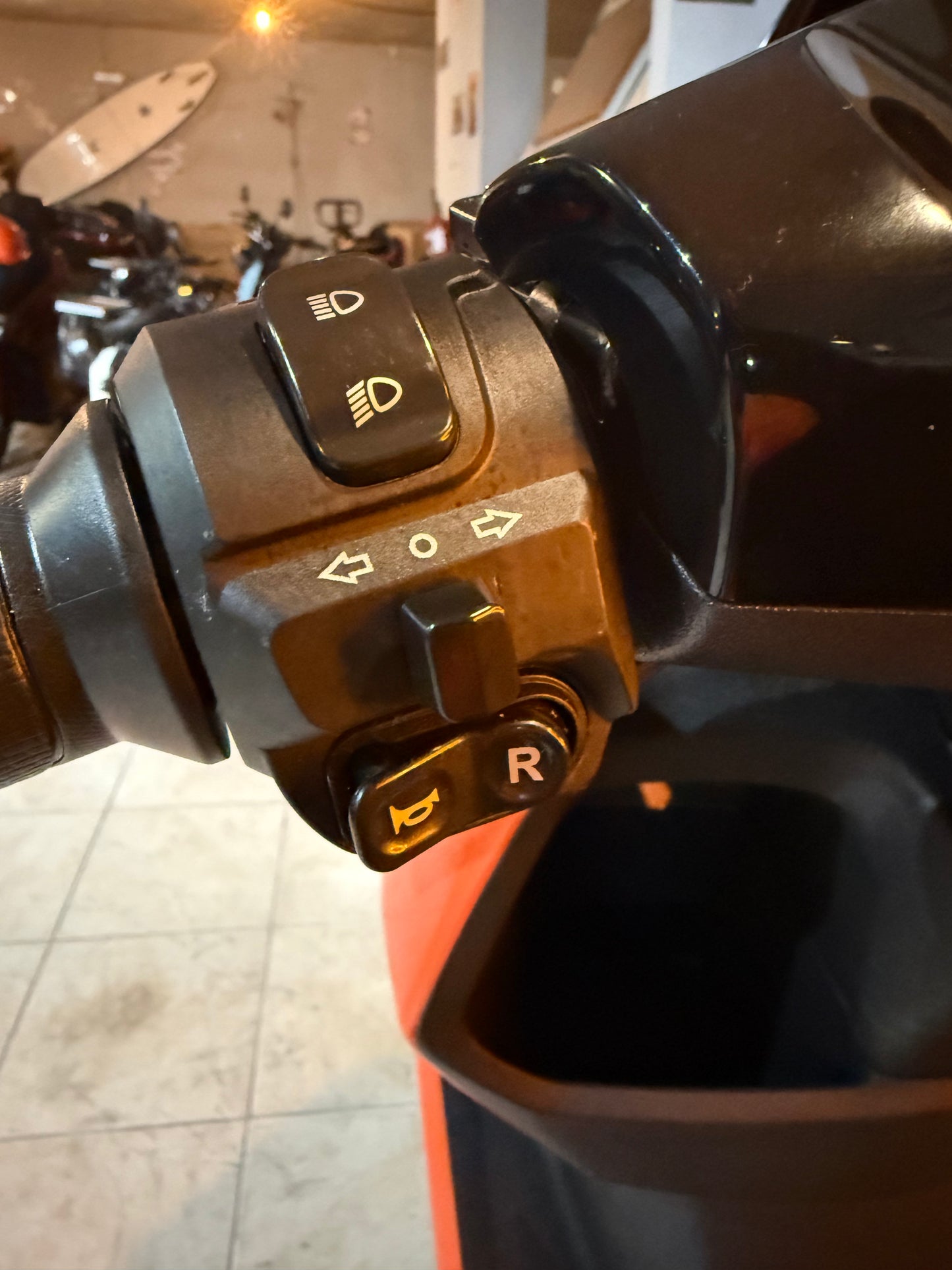 XEC Simon 25 Bateria Lítio Removível 72V 20Ah